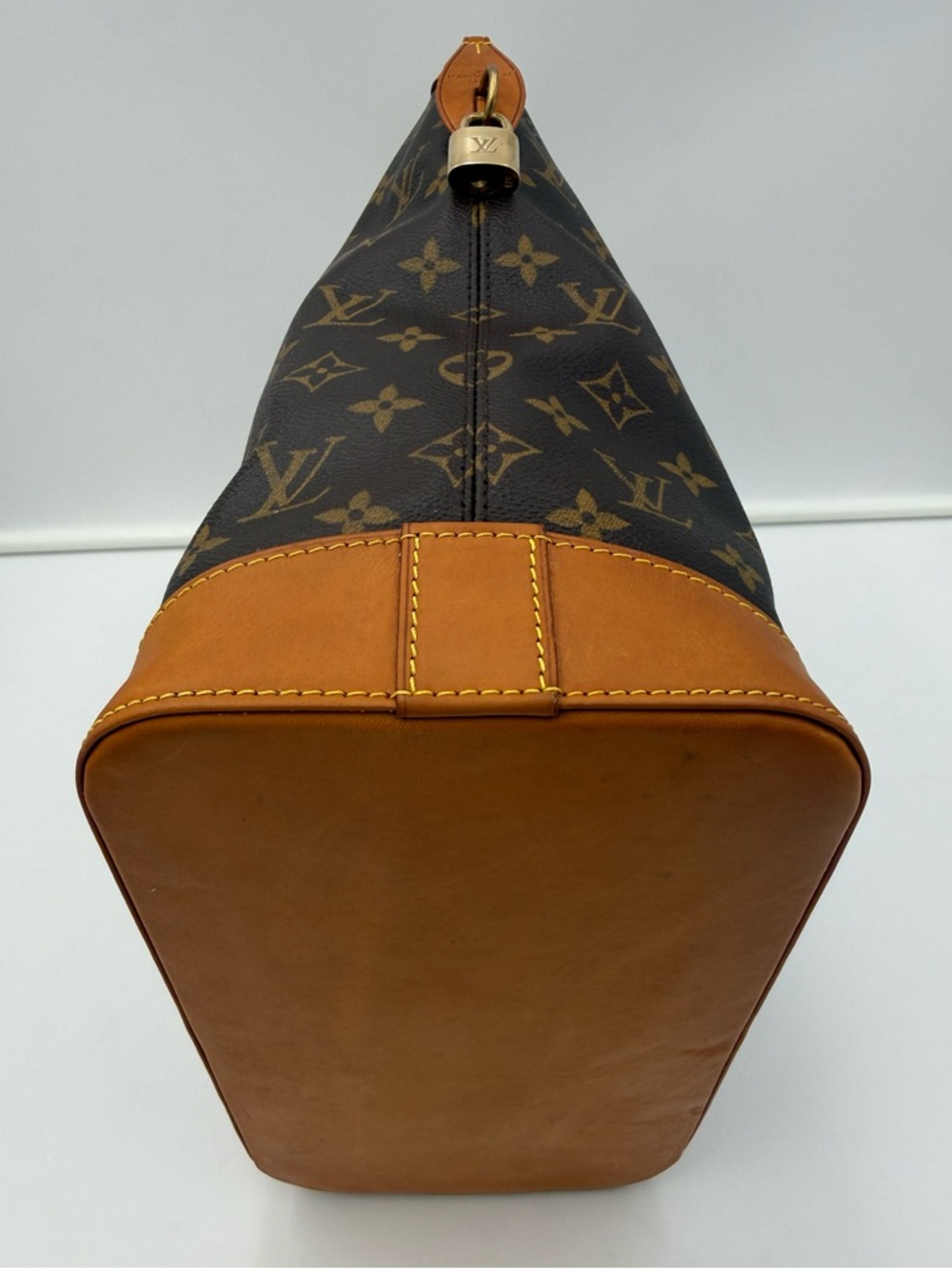 LOUIS VUITTON 1854 PARIS LOCKIT Vertical Bag w/ All Accessories • Made in FRANCE - Picture 11 of 16
